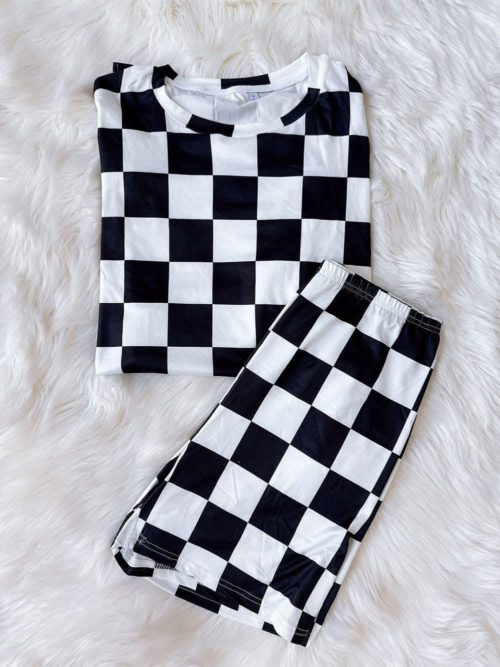 Checkered sets