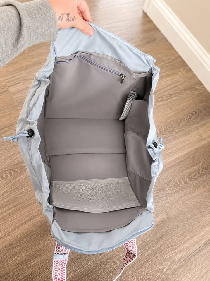 Pre-Order the expandable weekend tote