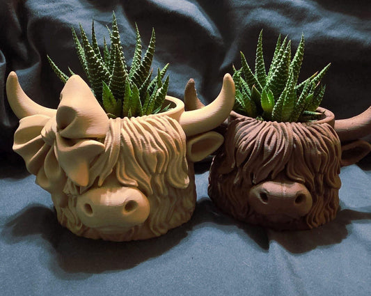 Highland cow plant holders